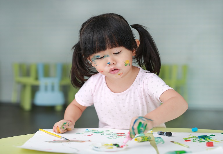 cara mengembangkan kreativitas anak usia dini