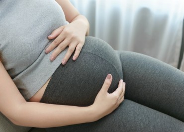 Posisi Tidur Yang Baik Untuk Ibu Hamil