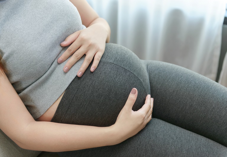 posisi tidur yang baik untuk ibu hamil