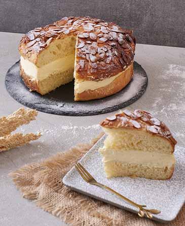 Resep Bee Sting Cake Cover